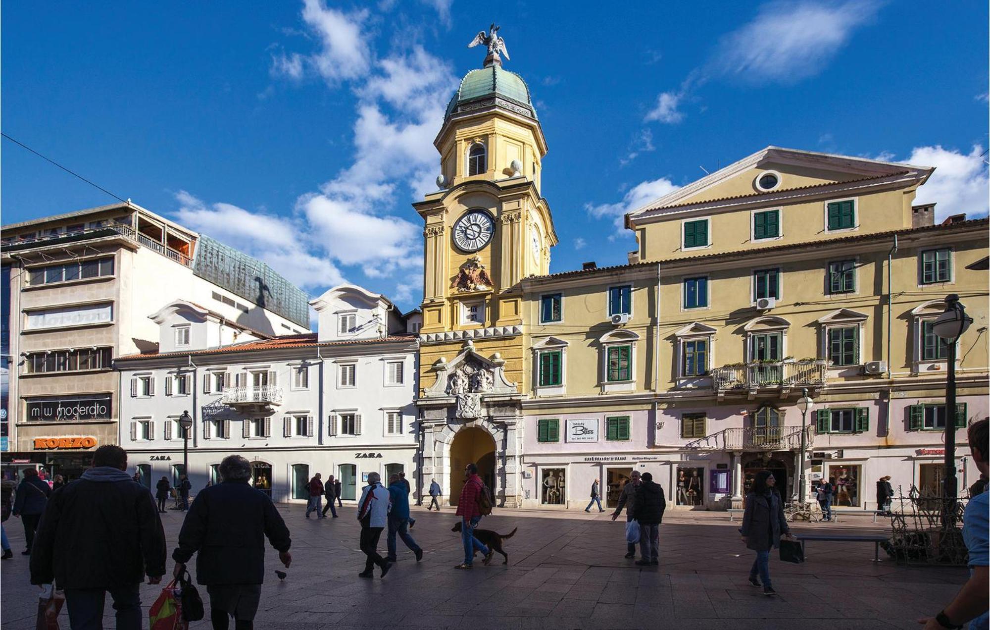Awesome apartment in Rijeka with 2 Bedrooms&WiFi Buitenkant foto