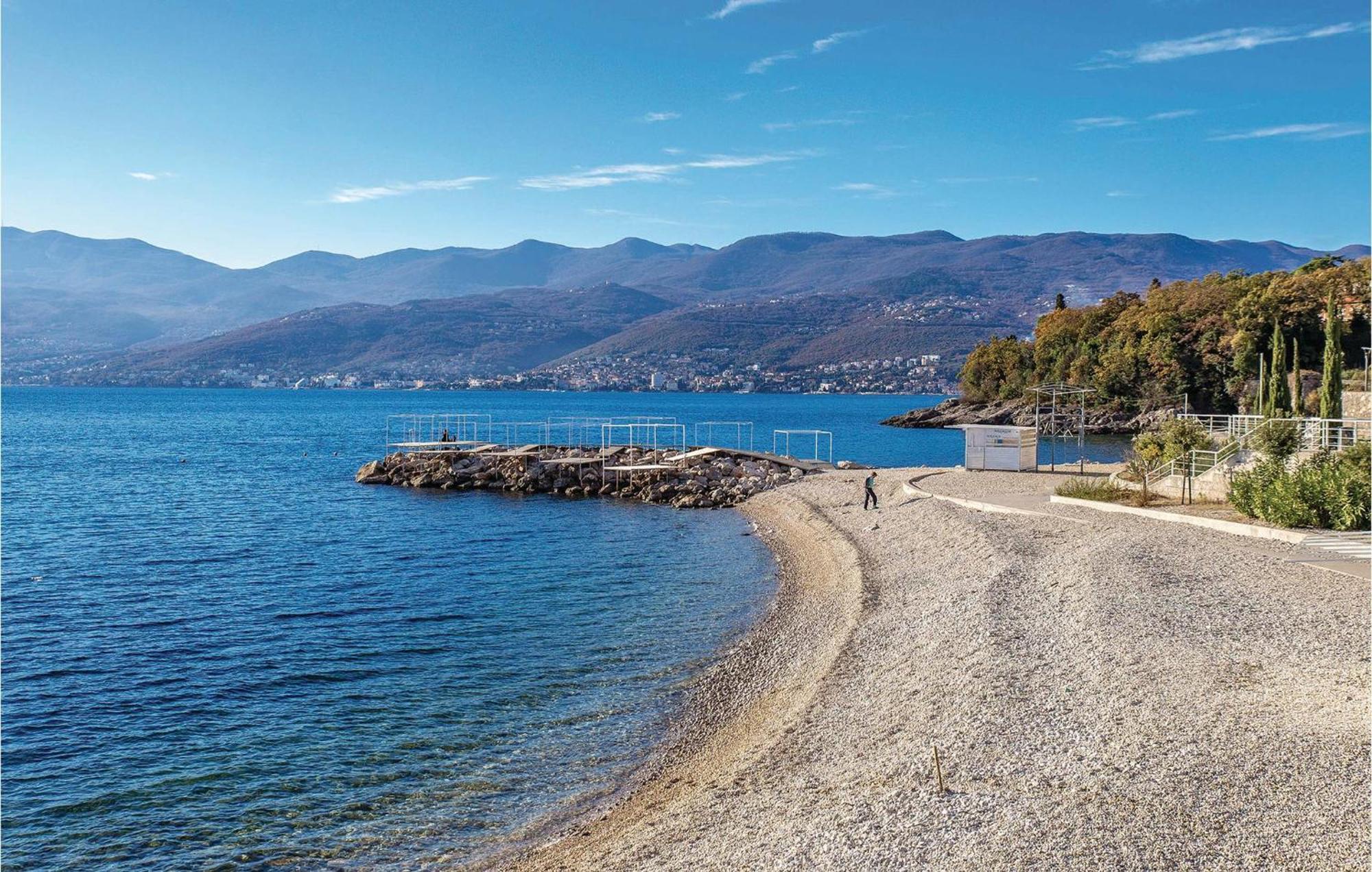 Awesome apartment in Rijeka with 2 Bedrooms&WiFi Buitenkant foto