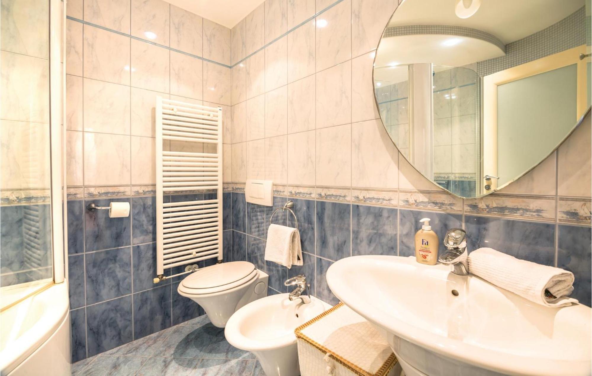 Awesome apartment in Rijeka with 2 Bedrooms&WiFi Buitenkant foto